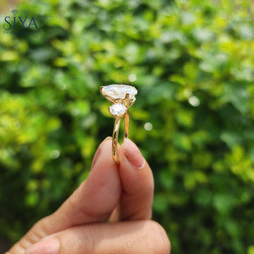 Pear Cut Lab-Grown Diamond 3-Stone Engagement Ring Trilogy 10K Gold 5-Prong Wedding Anniversary Ring